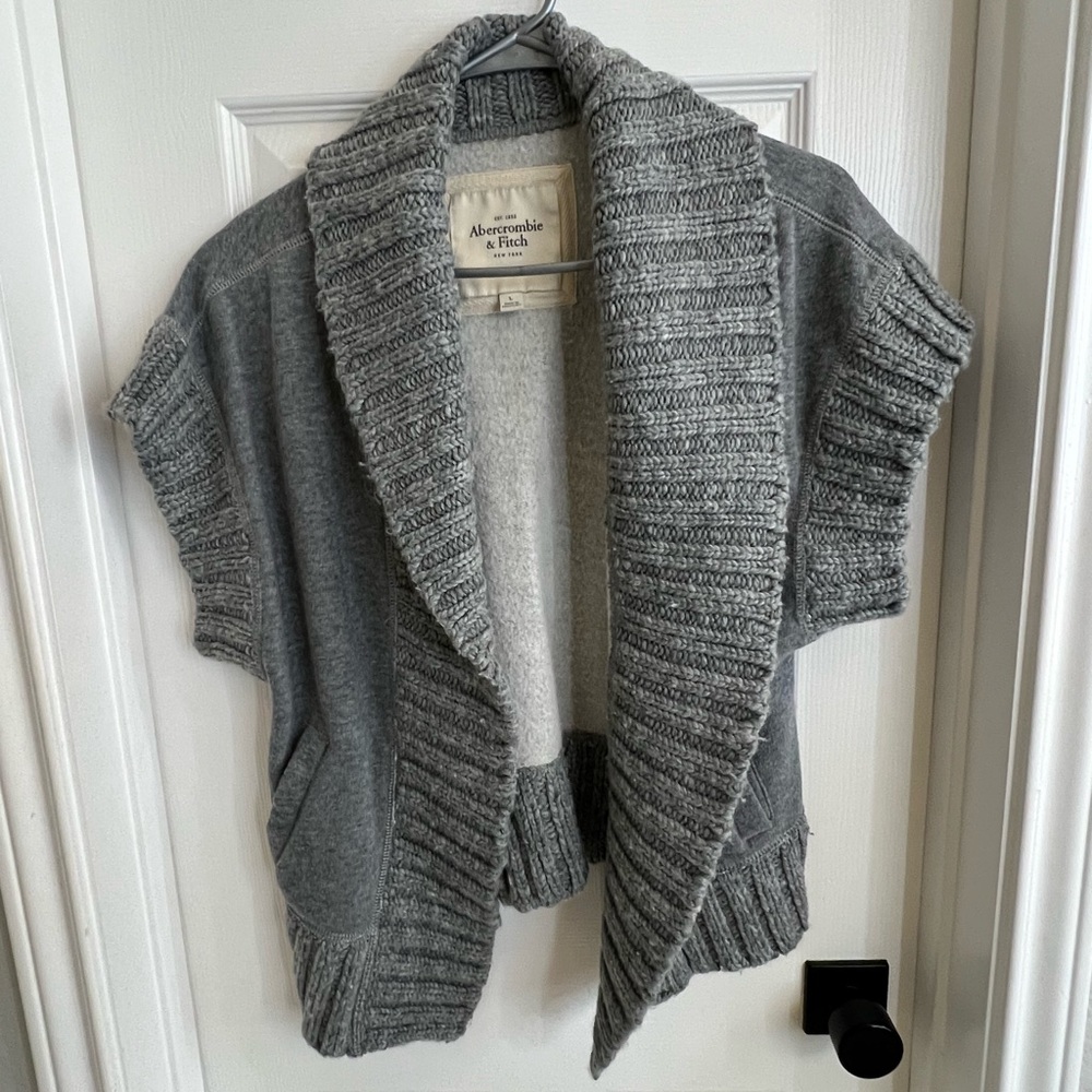 Abercrombie & Fitch Women's Gray Sweater - Picture 2 of 10